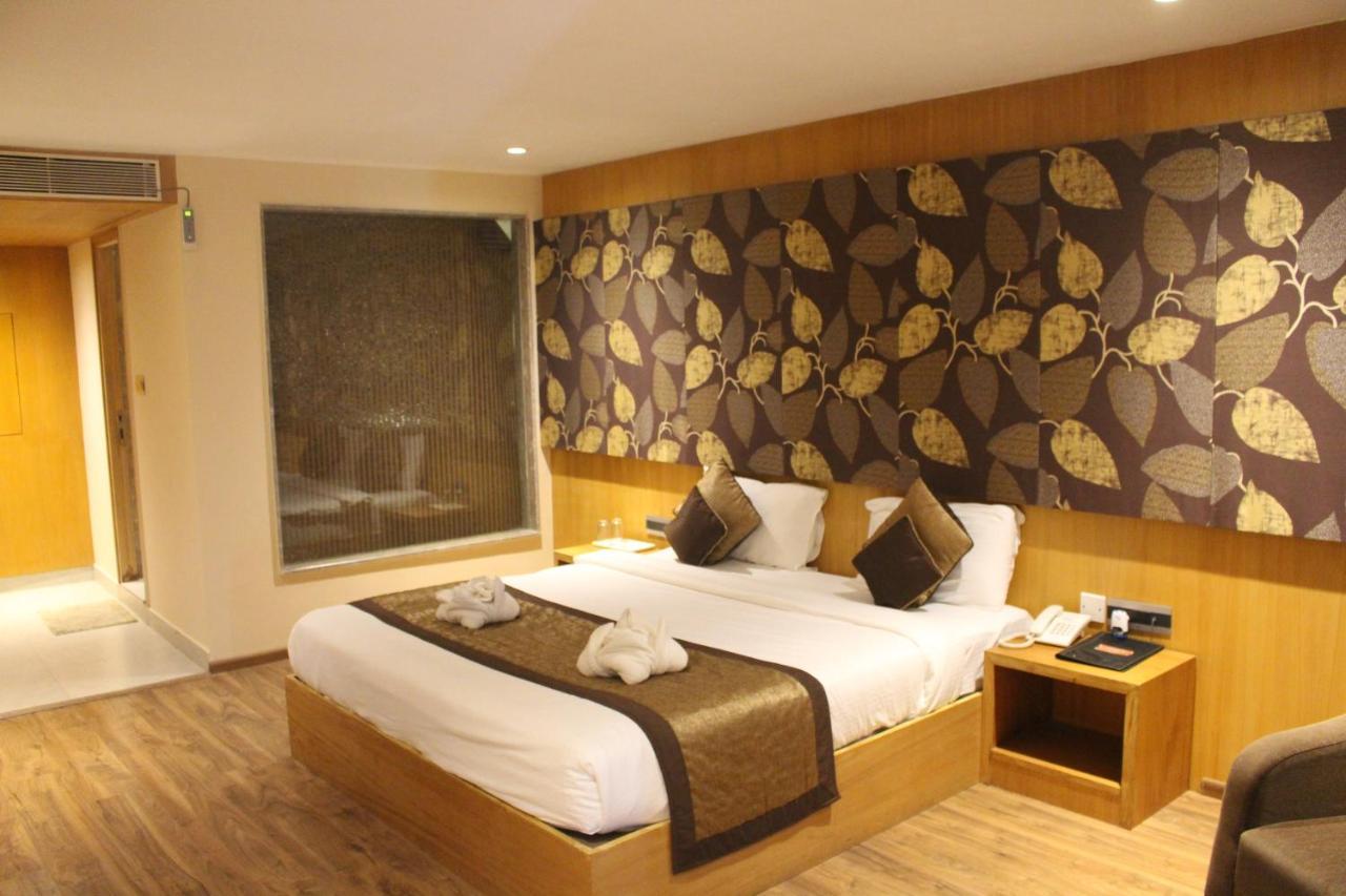 Silver Sand Sentinel Hotel Port Blair Room photo